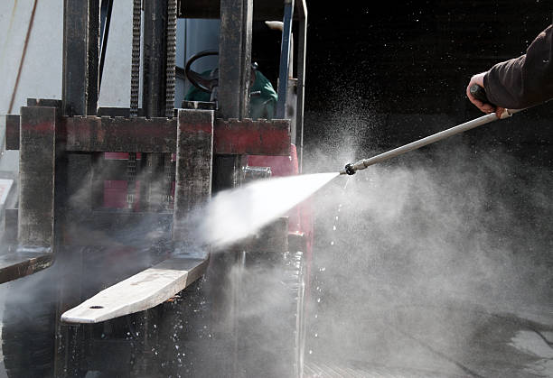 Why Choose Our Certified Pressure Washing Experts for Your Project Needs in Hilltop, SC?